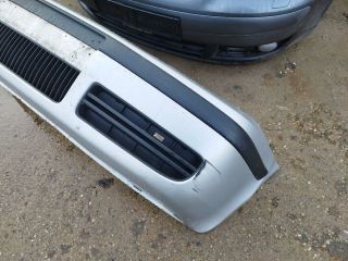 bontott SKODA OCTAVIA I Első Lökhárító (Részeivel)