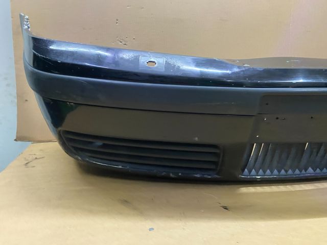 bontott SKODA OCTAVIA I Első Lökhárító (Részeivel)