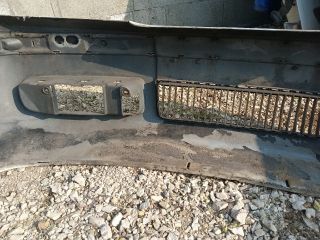 bontott SKODA OCTAVIA I Első Lökhárító (Részeivel)