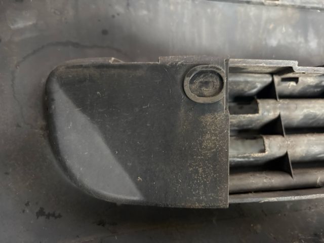 bontott SKODA OCTAVIA I Első Lökhárító (Részeivel)