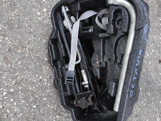 bontott SKODA OCTAVIA I Emelő