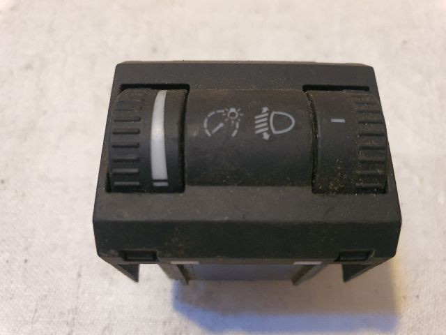 bontott SKODA OCTAVIA I Fényszórómagasság Állító Kapcsoló