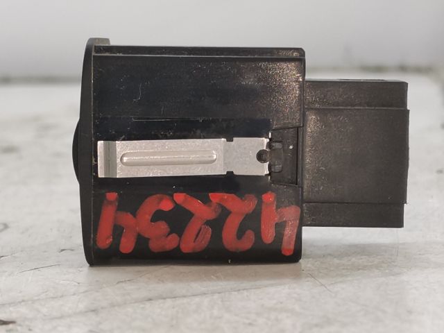 bontott SKODA OCTAVIA I Fényszórómagasság Állító Kapcsoló