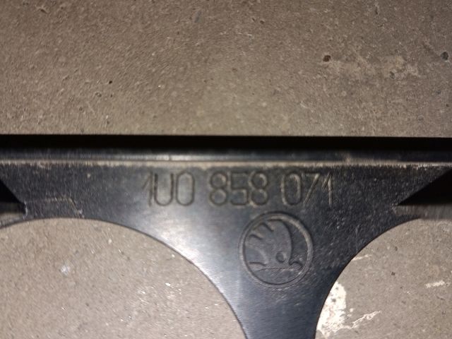 bontott SKODA OCTAVIA I Fűtéskapcsoló Keret