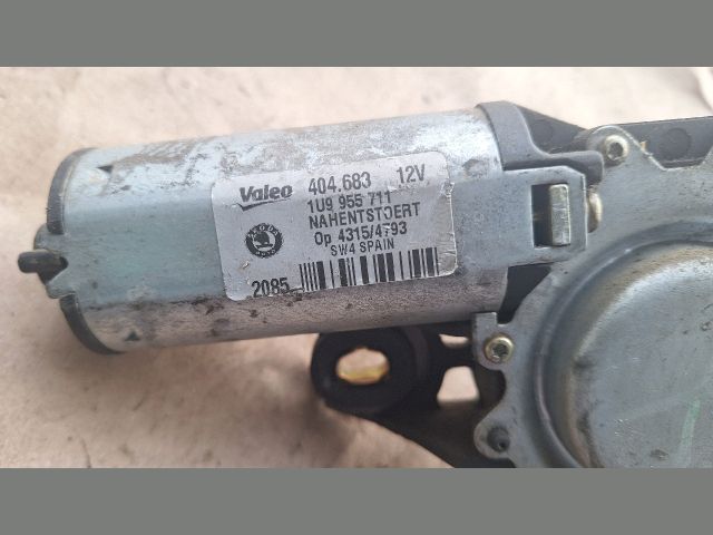 bontott SKODA OCTAVIA I Hátsó Ablaktörlő Motor