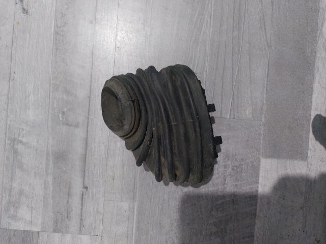 bontott SKODA OCTAVIA I Hátsó Féltengely Gumiharang