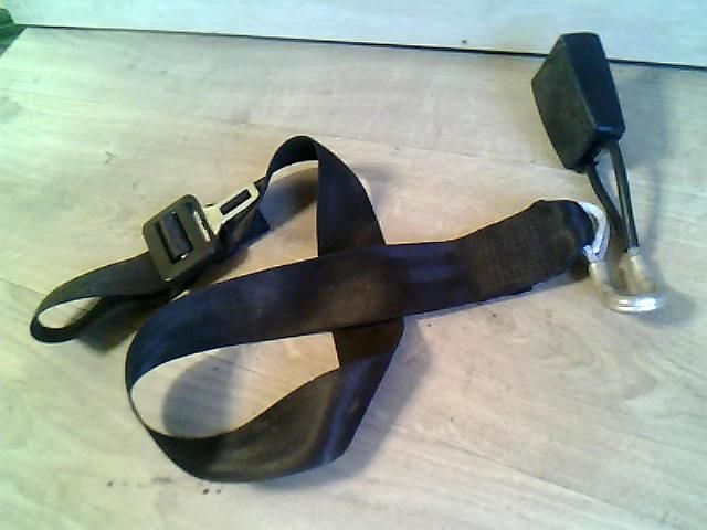 bontott SKODA OCTAVIA I Hátsó középső Biztonsági Öv