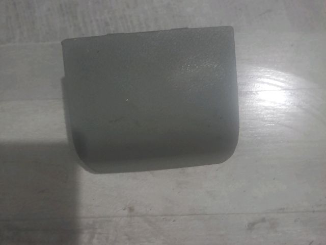 bontott SKODA OCTAVIA I Hátsó Pohártartó