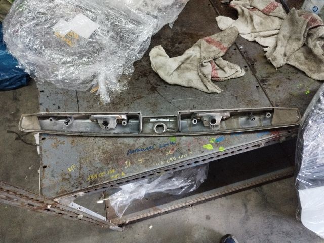 bontott SKODA OCTAVIA I Hátsó Rendszámtábla Világítás