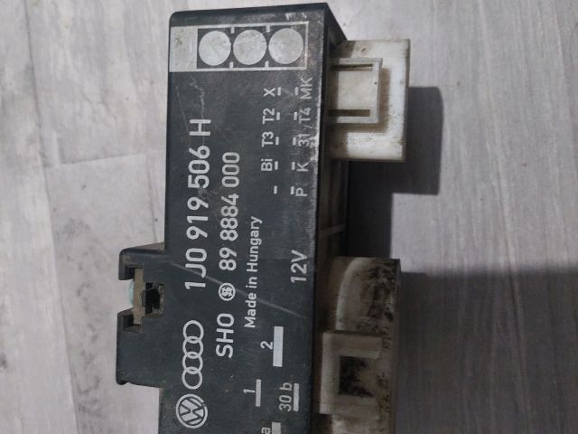 bontott SKODA OCTAVIA I Hűtőventilátor Elektronika