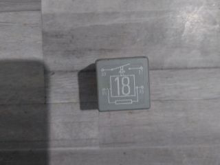 bontott SKODA OCTAVIA I Izzító Relé