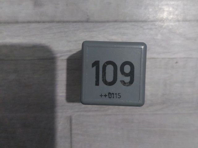 bontott SKODA OCTAVIA I Izzító Relé