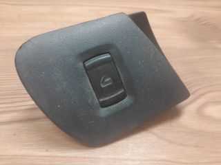 bontott SKODA OCTAVIA I Jobb első Ablakemelő Kapcsoló