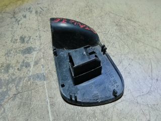 bontott SKODA OCTAVIA I Jobb első Ablakemelő Kapcsoló