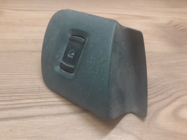 bontott SKODA OCTAVIA I Jobb első Ablakemelő Kapcsoló