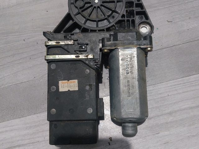 bontott SKODA OCTAVIA I Jobb első Ablakemelő Motor