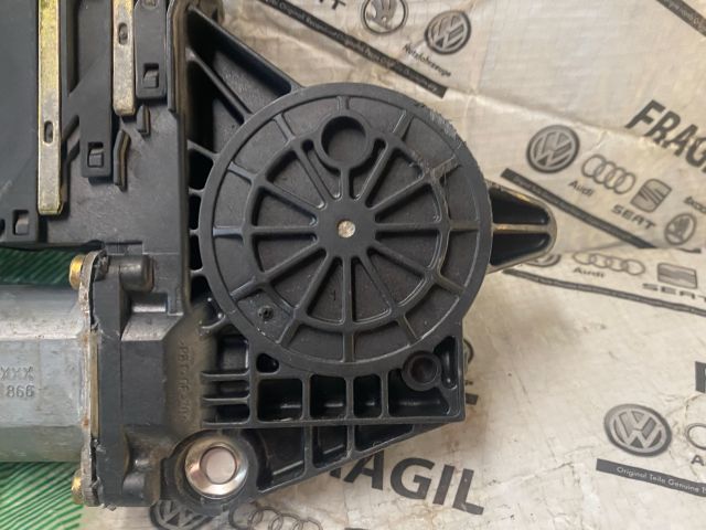 bontott SKODA OCTAVIA I Jobb első Ablakemelő Motor