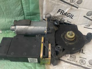 bontott SKODA OCTAVIA I Jobb első Ablakemelő Motor