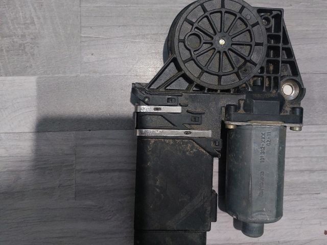 bontott SKODA OCTAVIA I Jobb első Ablakemelő Motor