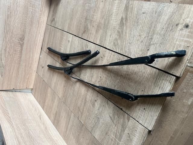 bontott SKODA OCTAVIA I Jobb első Ablaktörlő Kar