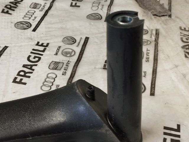 bontott SKODA OCTAVIA I Jobb első Ajtóbehúzó