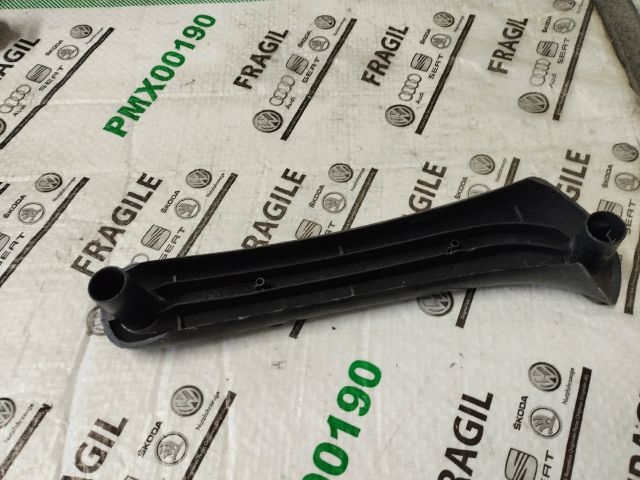 bontott SKODA OCTAVIA I Jobb első Ajtóbehúzó