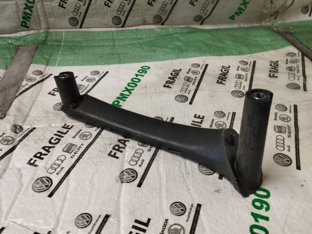 bontott SKODA OCTAVIA I Jobb első Ajtóbehúzó