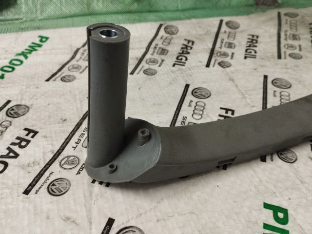 bontott SKODA OCTAVIA I Jobb első Ajtóbehúzó