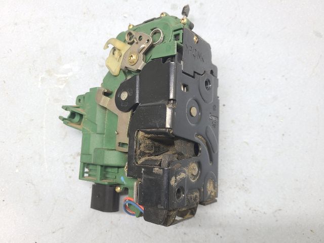 bontott SKODA OCTAVIA I Jobb első Ajtózár