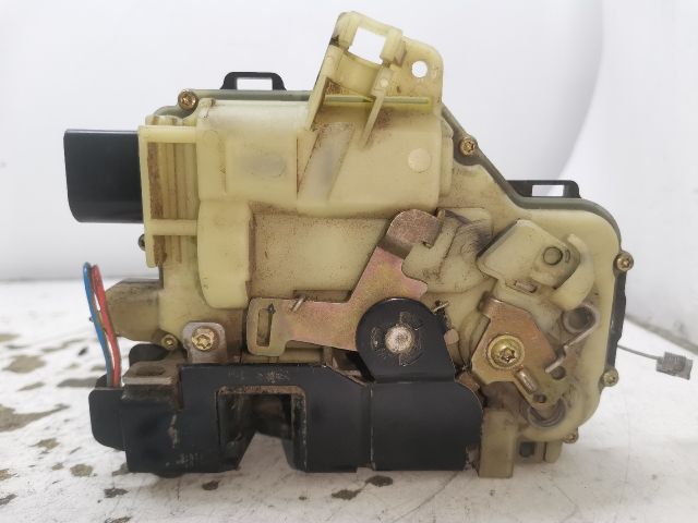 bontott SKODA OCTAVIA I Jobb első Ajtózár