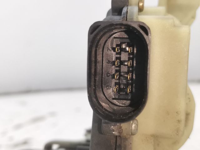 bontott SKODA OCTAVIA I Jobb első Ajtózár