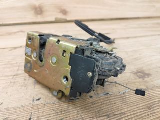 bontott SKODA OCTAVIA I Jobb első Ajtózár