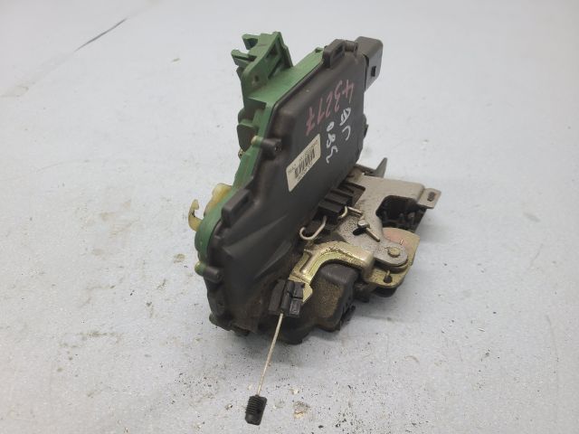 bontott SKODA OCTAVIA I Jobb első Ajtózár