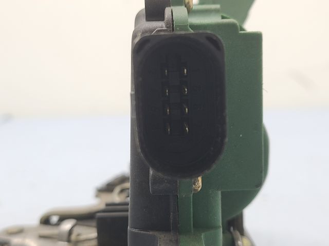 bontott SKODA OCTAVIA I Jobb első Ajtózár