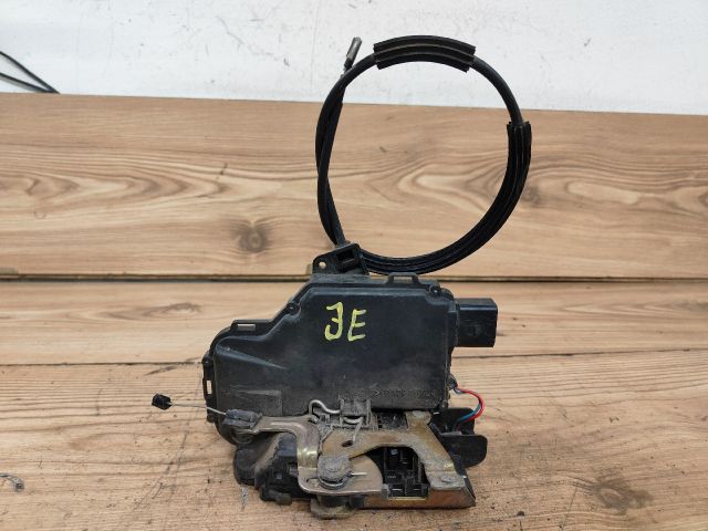 bontott SKODA OCTAVIA I Jobb első Ajtózár