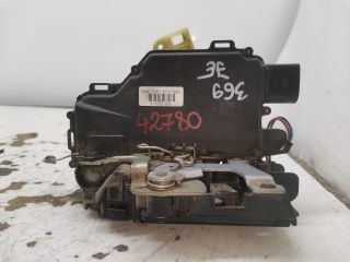 bontott SKODA OCTAVIA I Jobb első Ajtózár