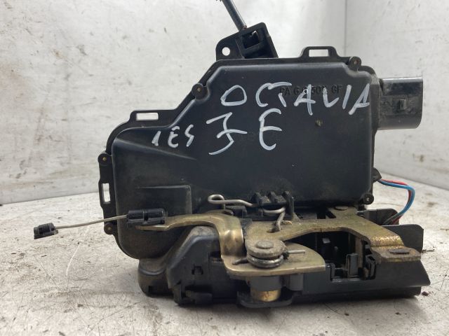 bontott SKODA OCTAVIA I Jobb első Ajtózár