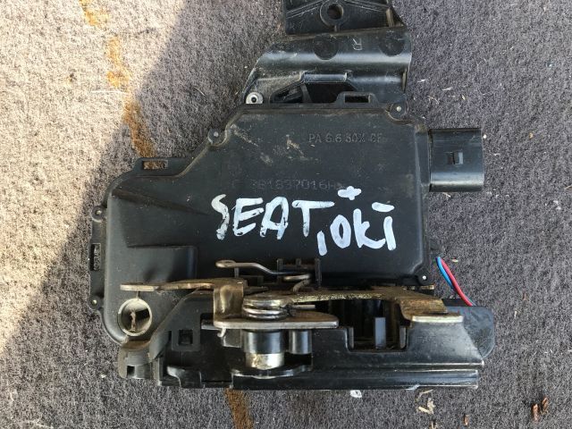 bontott SKODA OCTAVIA I Jobb első Ajtózár