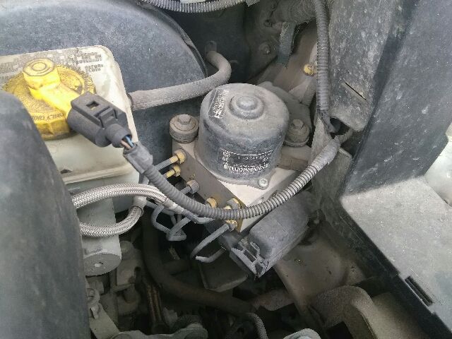 bontott SKODA OCTAVIA I Jobb első Felső Zsanér