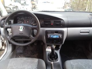 bontott SKODA OCTAVIA I Jobb első Vízlehúzó Gumicsík