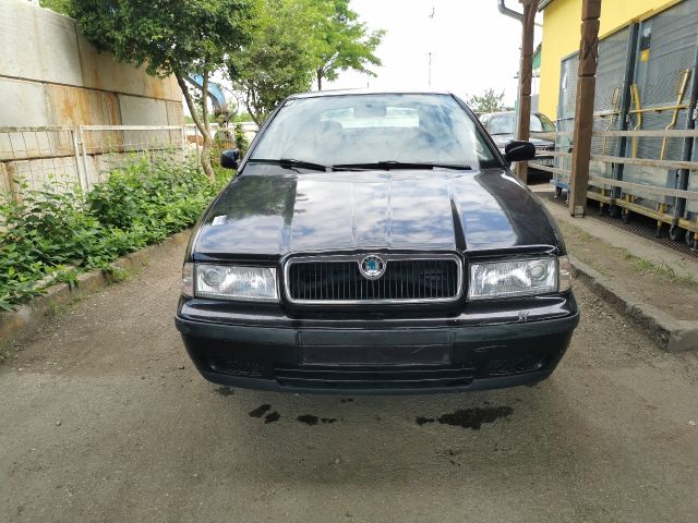 bontott SKODA OCTAVIA I Jobb első Vízlehúzó Gumicsík