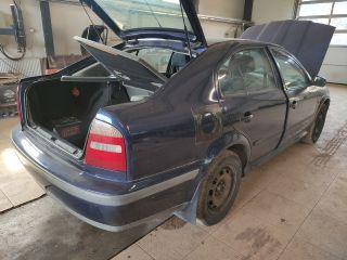 bontott SKODA OCTAVIA I Jobb első Vízlehúzó Gumicsík