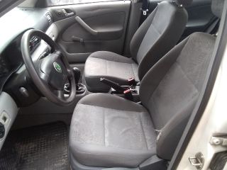 bontott SKODA OCTAVIA I Jobb első Vízlehúzó Gumicsík