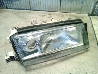 bontott SKODA OCTAVIA I Jobb Fényszóró