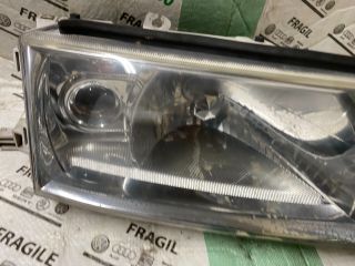 bontott SKODA OCTAVIA I Jobb Fényszóró