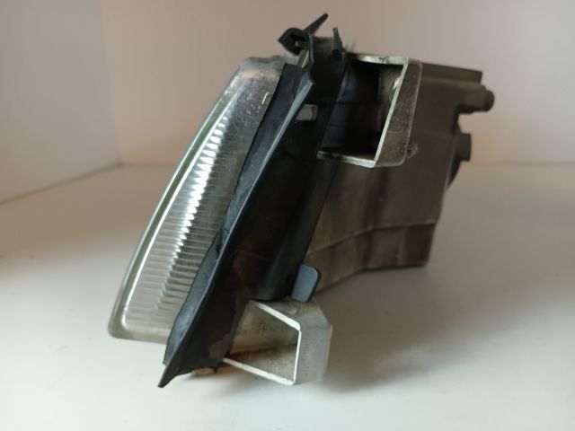 bontott SKODA OCTAVIA I Jobb Fényszóró