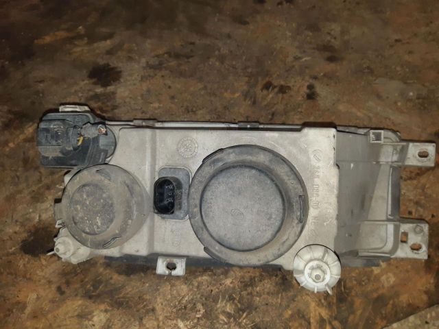 bontott SKODA OCTAVIA I Jobb Fényszóró