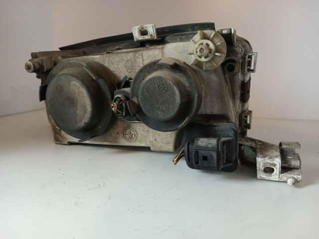 bontott SKODA OCTAVIA I Jobb Fényszóró