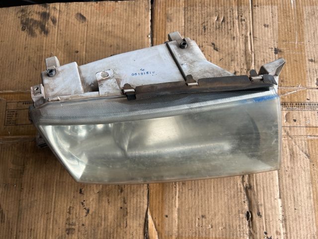 bontott SKODA OCTAVIA I Jobb Fényszóró