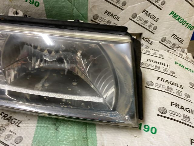 bontott SKODA OCTAVIA I Jobb Fényszóró